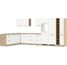 Moderne Küche mit weißen Fronten und Holzelementen