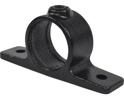 Rohrschelle aus Metall mit Befestigungslöchern