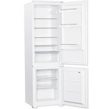 Geöffneter Kühlschrank mit Gefrierfach und mehreren Fächern