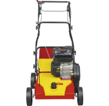 Vertikutierer mit Motor und Rädern