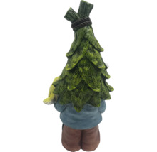 Gartenzwerg mit Blätterhut