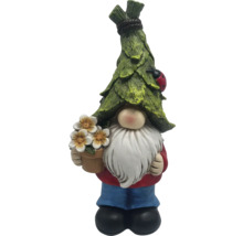 Gartenzwerg mit Blumen und Blätterhut