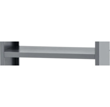 Detailansicht eines Metallregals