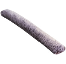 Grauer Heizkörper-Rohrummantelung aus textilem Material