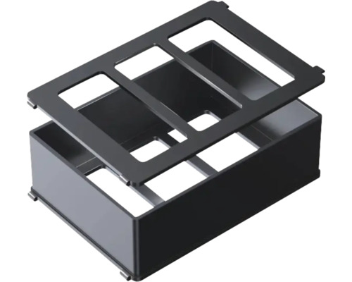 Schwarzer Verteilerkasten mit offenem Deckel