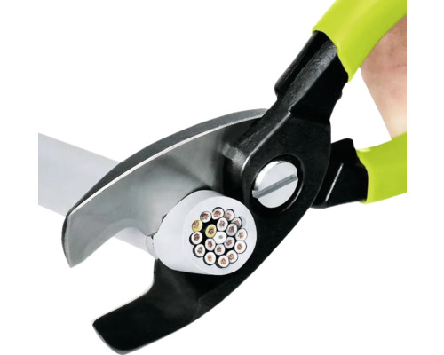 Kabelcutter schneidet Kabel