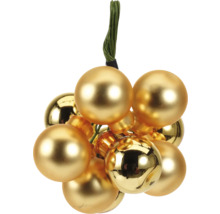 Goldene Christbaumkugeln am Strang zur Dekoration