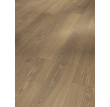 Verlegtes Laminat mit Holzstruktur