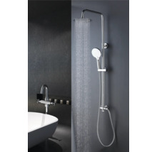 Duschsystem mit Kopf- und Handbrause im Badezimmer