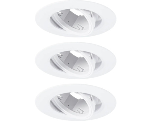 Drei weiße Deckeneinbaustrahler