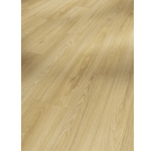 Verlegtes Laminat im Holzdesign