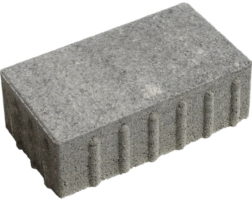 Grauer Pflasterstein aus Beton