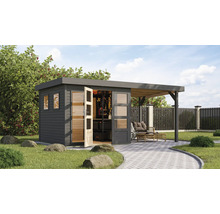 Garten Szene mit Gerätehaus, Terrasse und Werkzeug