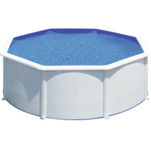 Achteckiger Aufstellpool mit Wasser