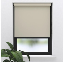 Beige Fensterrollo im geschlossenen Zustand