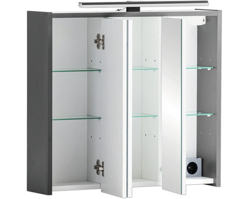 Offener Spiegelschrank mit Glasablagen und Beleuchtung