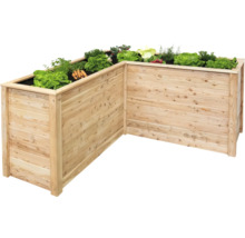 Hochbeet aus Holz mit Salat und Gemüse bepflanzt