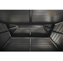 Innenansicht des Pavillons mit Metalldach