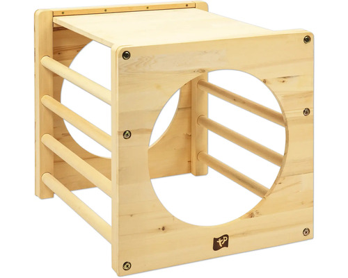 Kletterbogen aus Holz mit Sprossen