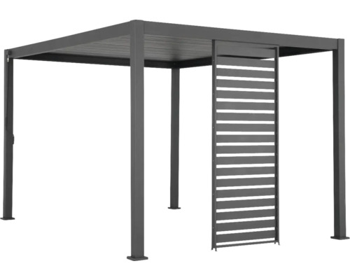 Pergola mit Lamellendach und seitlichem Sichtschutz