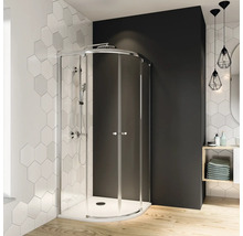 Eckdusche mit Glastüren in einem modernen Badezimmer.