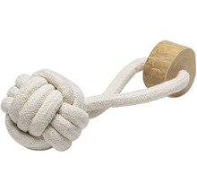 Hundespielzeug aus Seilknoten mit Holzstück