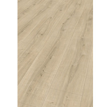 Nahaufnahme von verlegtem Laminatboden in Holzoptik