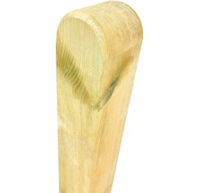 Holzpfosten aus hellem Holz