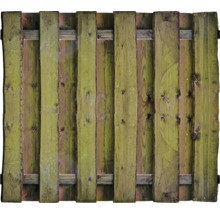 Holzzaun aus vertikalen Brettern