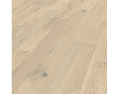 Heller Holzboden aus Eiche
