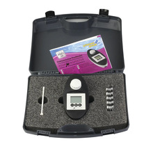 Elektronischer Pooltester im Koffer mit Zubehör