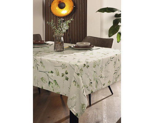 Esstisch mit Tischdecke mit Pflanzenmuster