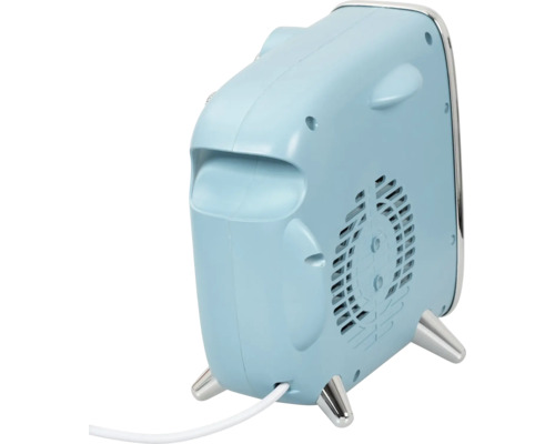 Blauer Heizlüfter mit silberfarbenen Füßen und Lüftungsgitter