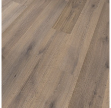 Verlegter Laminatboden im Innenbereich mit Holzoptik.