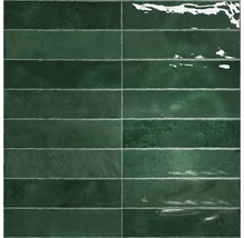 Rechteckige, glänzende grüne Fliesen für Wand und Boden