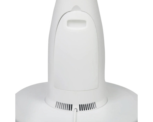 Detailansicht einer weißen Stehlampe mit Lüftungsschlitzen