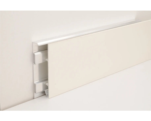 Sockelleiste aus Aluminiumprofil