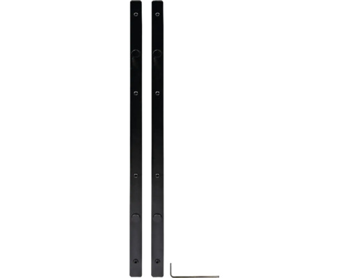 Zwei Regalträger aus Metall mit Befestigungsmaterial