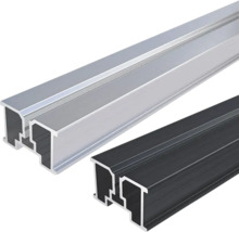 Zwei Aluminiumprofile mit T-Nut