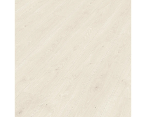 Helle Laminatbodenfläche