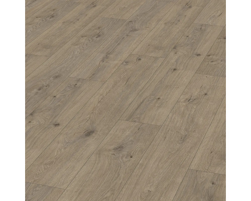 Verlegter Laminatboden in Holzoptik