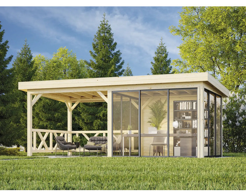 Holz Gartenhaus mit Glasfront und überdachter Terrasse mit Gartenmöbeln im Garten