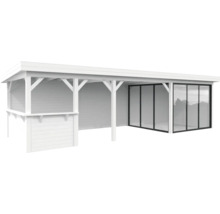 Weiße Gartenlounge mit Glasfront