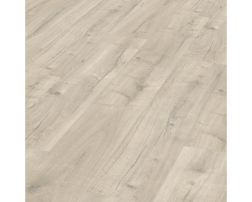 Heller Laminatboden mit Holzoptik