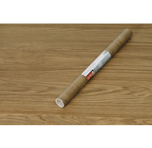 Eine Rolle Designfolie mit Holzoptik.