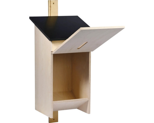 Holz-Fledermauskasten mit geöffnetem Deckel für einfache Reinigung