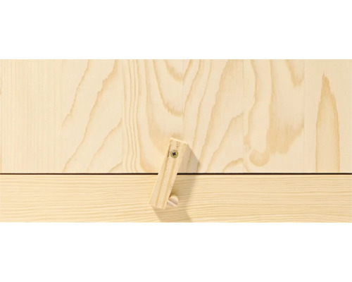 Detailansicht einer Holzkonstruktion mit Riegel