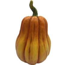 Dekorative Kürbisfigur für Herbstdekoration