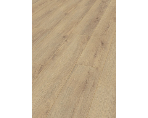 Swiss Krono Laminat Norfolk Eiche Landhausdiele 1375 x 188 x 12 mm Verlegte Laminatdielen mit Holzstruktur