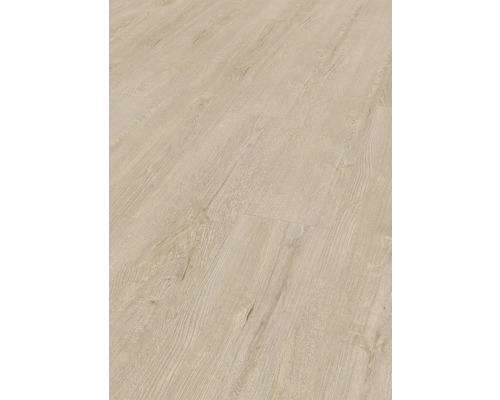 Nahaufnahme von Laminatboden mit Holzoptik.